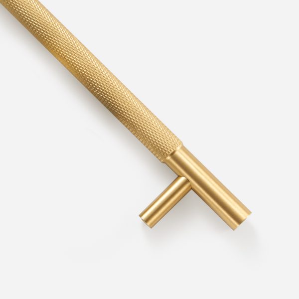 Ekati - Knurled Brushed Brass Handle - Knurled Brushed Brass