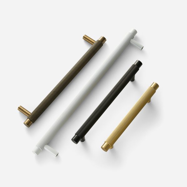 Orapa - Knurled White Brass Linear Handle - Knurled White Brass